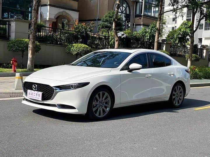 Mazda Mazda3 Axela, 2026