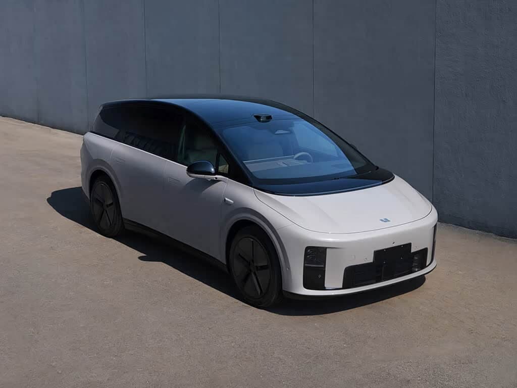 Li Auto i8, 2026