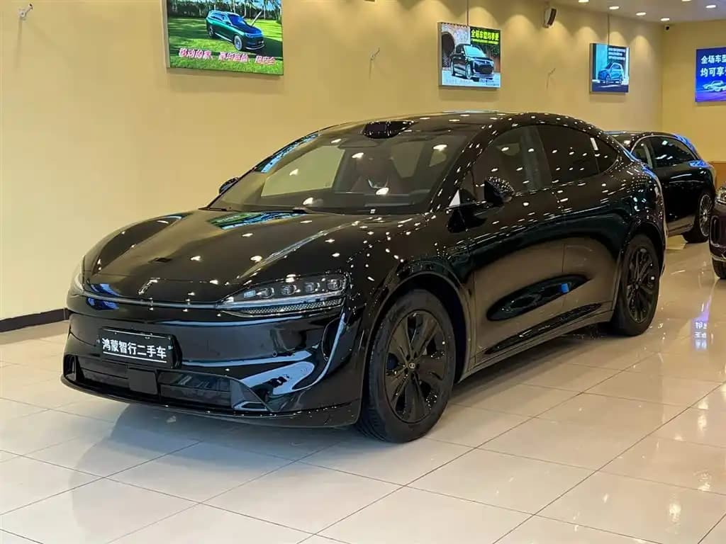 Luxeed R7, 2026