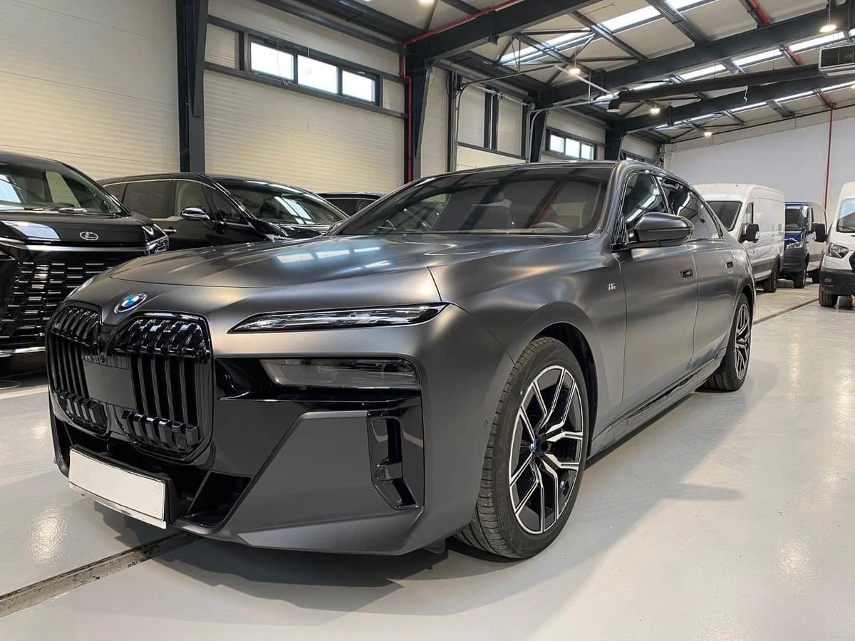 BMW i7, 2026