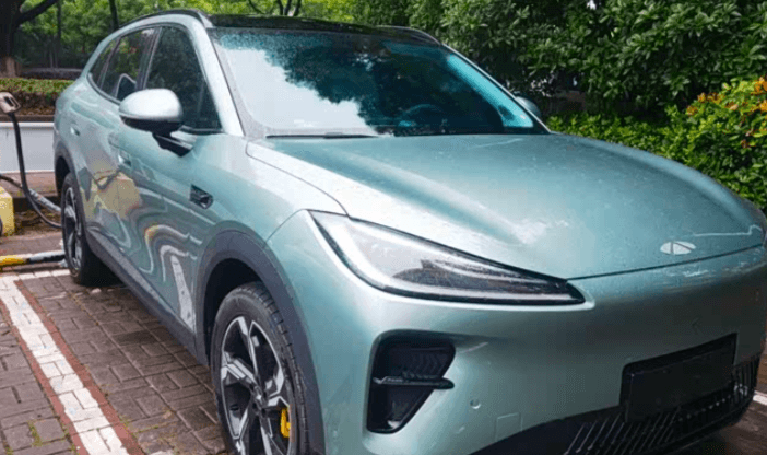 Chery Fulwin A8, 2026
