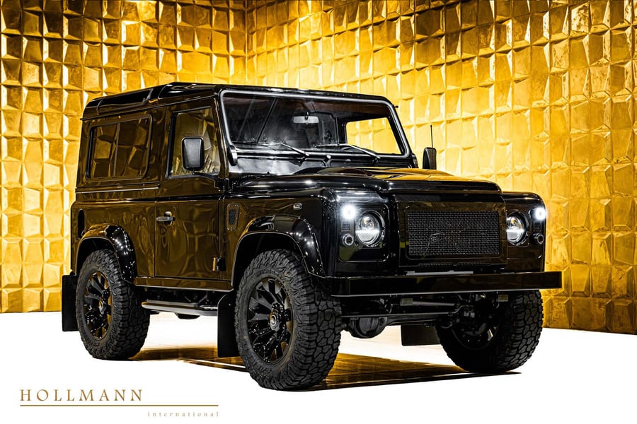 Land Rover Defender 90 TD4, 2026 — фото 1