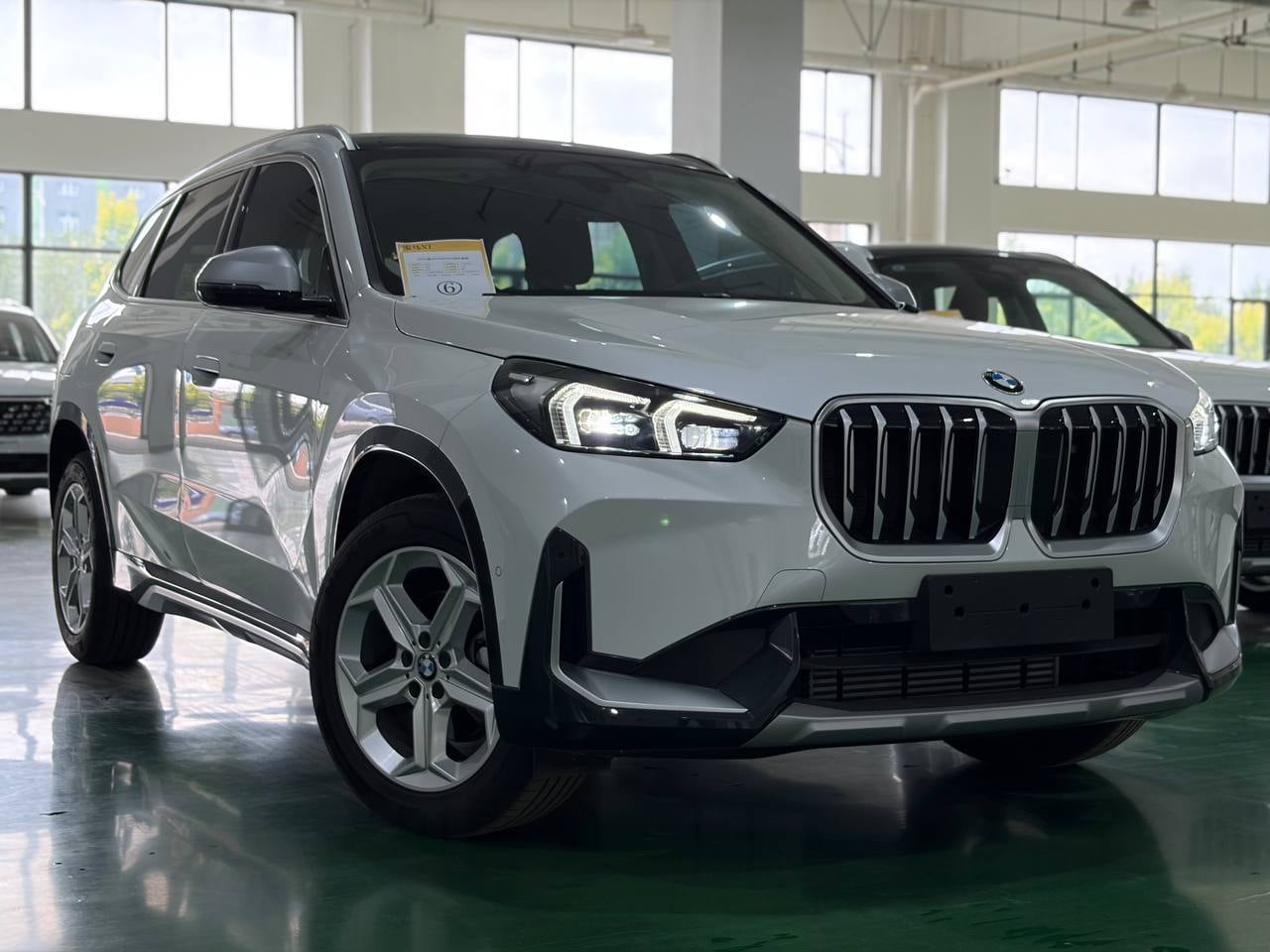 BMW X1 sDrive20Li, 2024 — фото 1