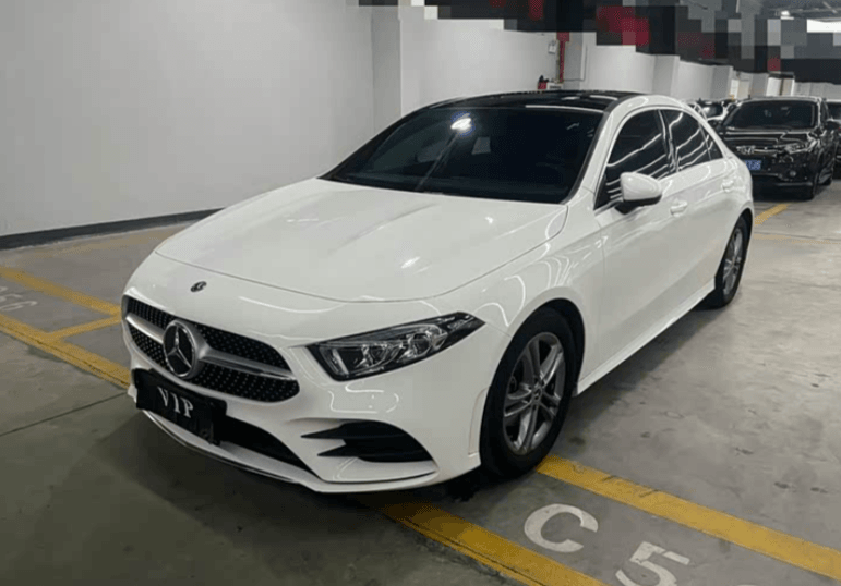 Mercedes-Benz A-class, 2023 — фото 1