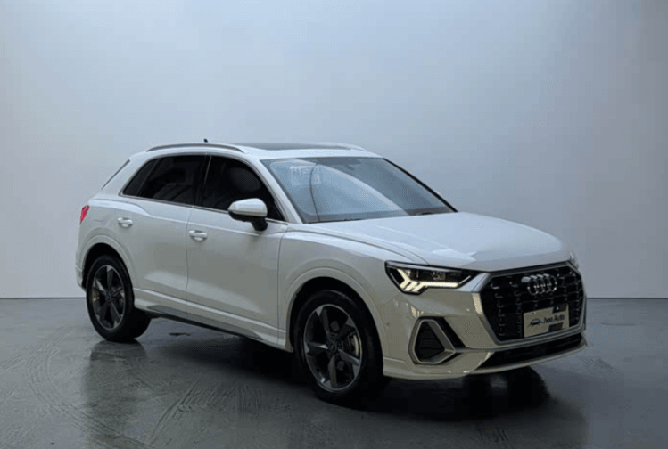 Audi Q3, 2023 — фото 1
