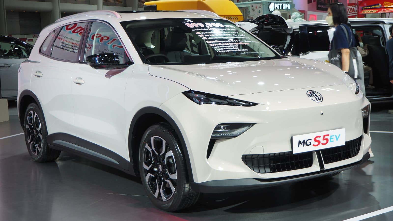 MG ES5, 2026