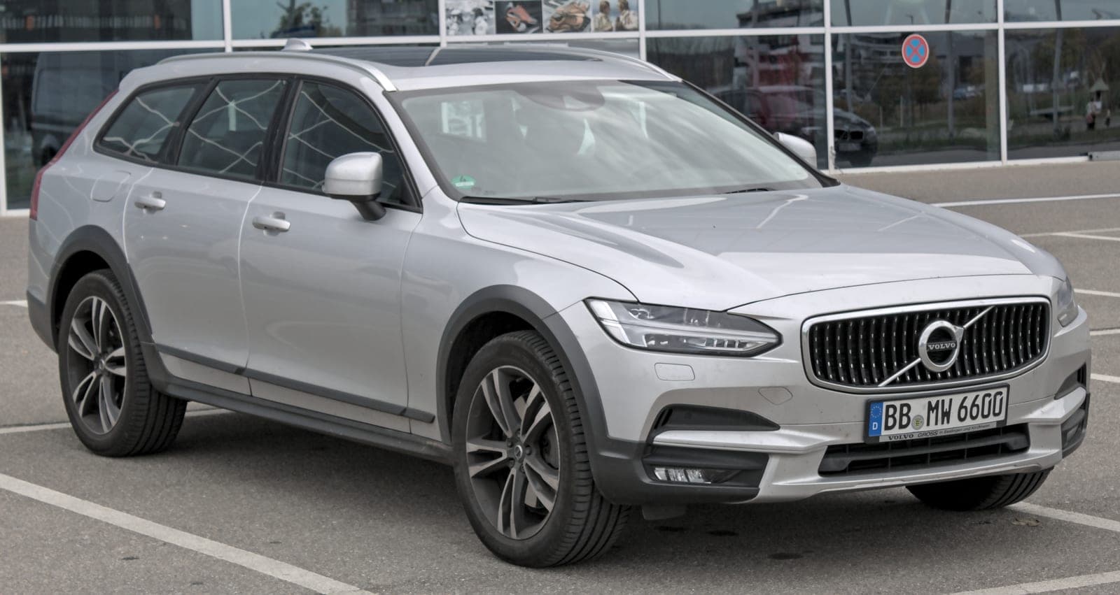 Volvo V90 Cross Country, 2026