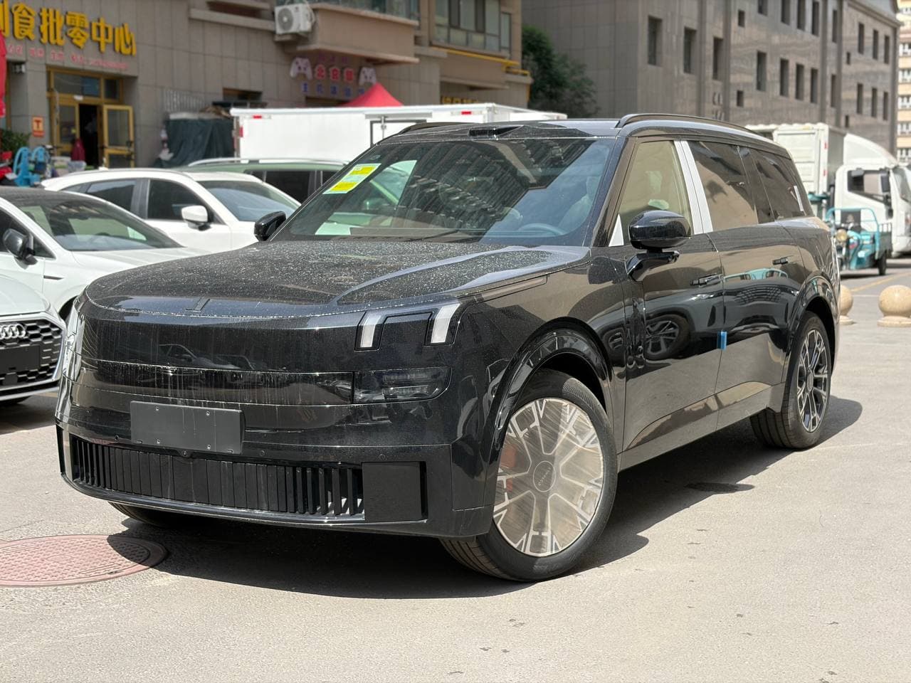 Lynk & Co 900 EM, 2026