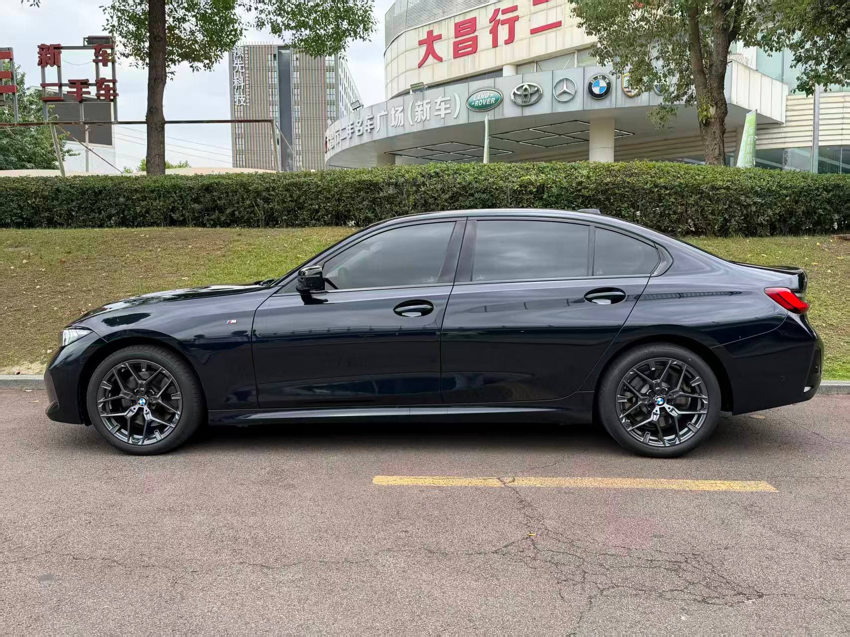 BMW 330Li G20 LCi, 2024