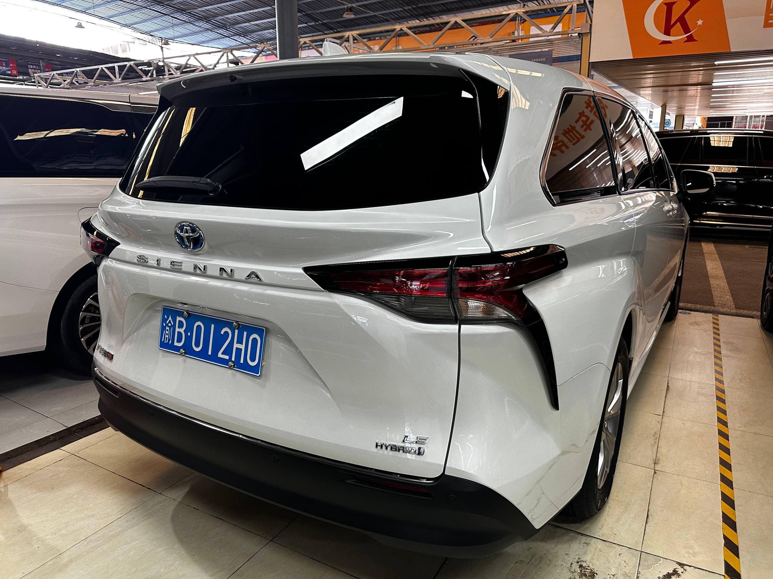 Toyota Sienna Hybrid, 2024