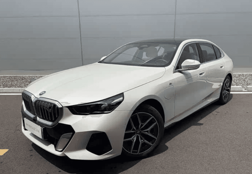 BMW i5, 2026