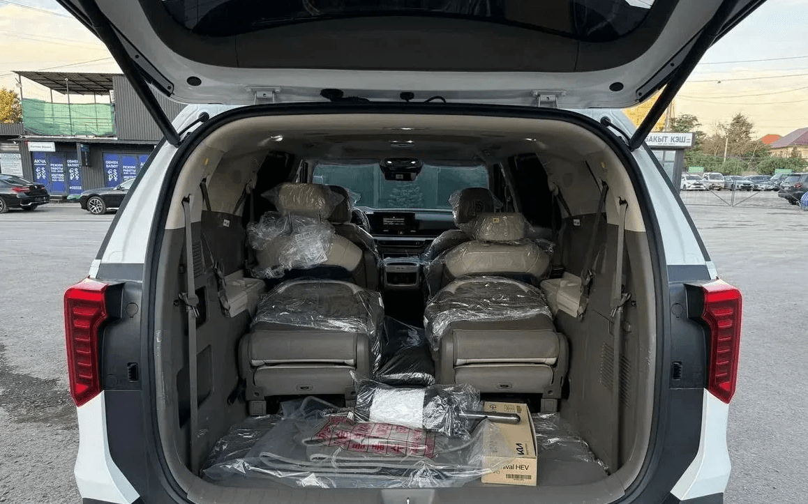 Kia Carnival, 2026