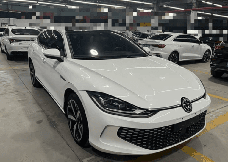 Volkswagen Lamando, 2023