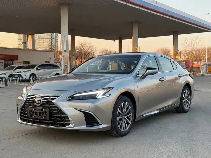 Lexus ES, 2026