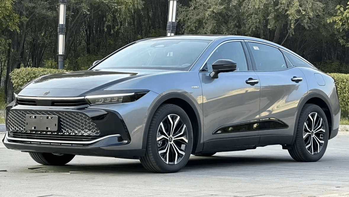 Toyota Crown Crossover, 2026