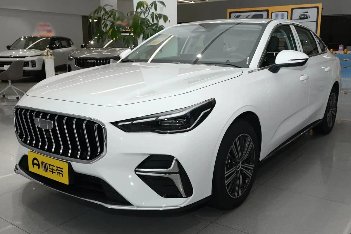 Geely Emgrand L, 2026