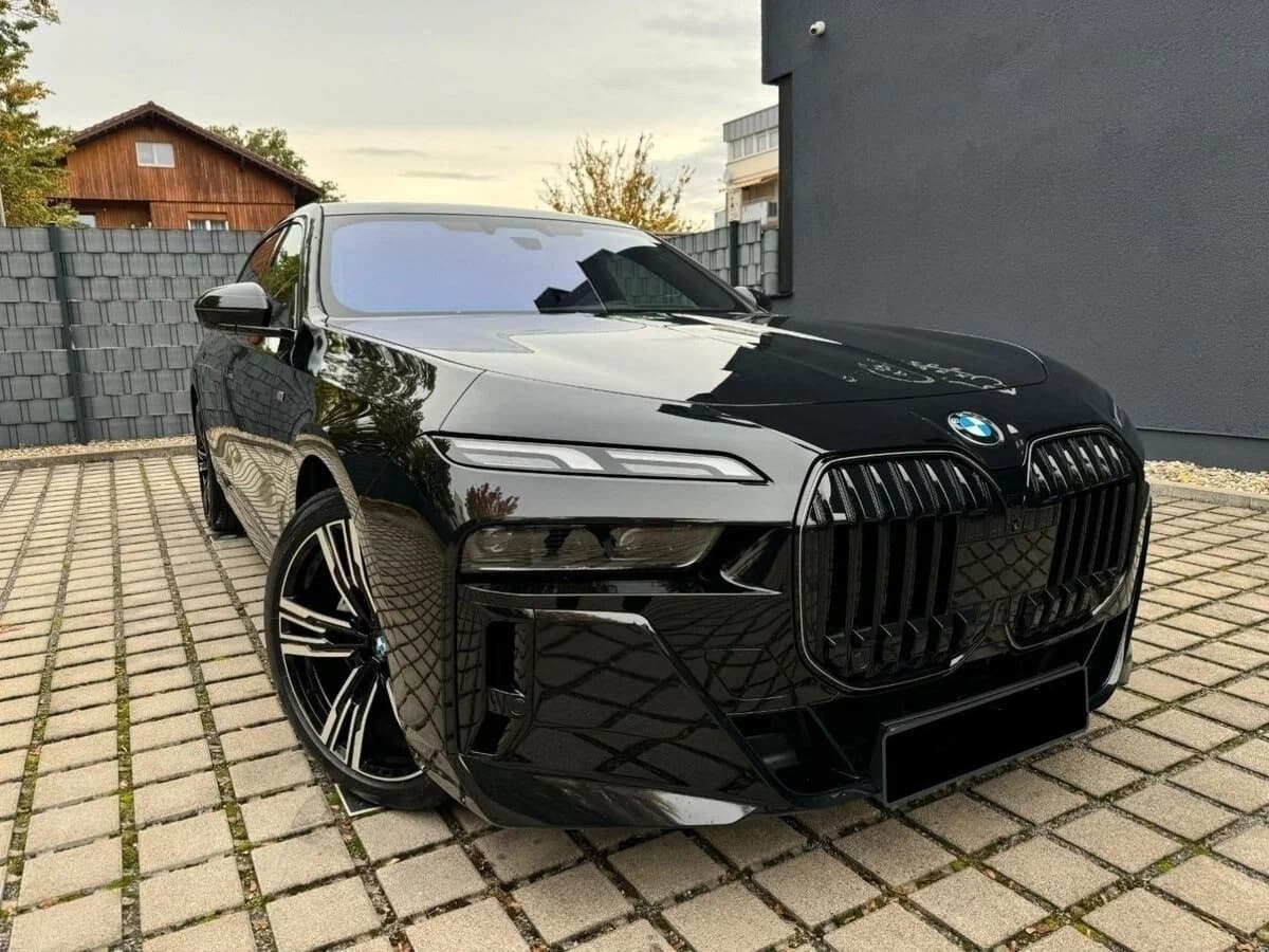 BMW 740Li, 2026