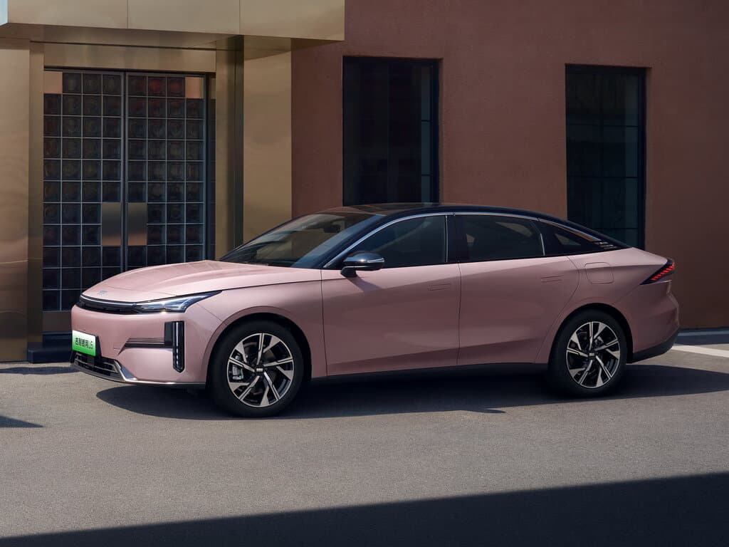 Geely Galaxy L6, 2026