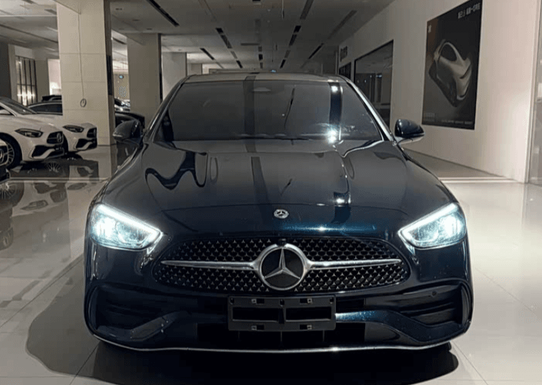 Mercedes-Benz C-class, 2023